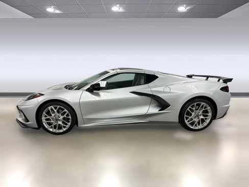 Used 2026 Chevrolet Corvette Stingray Premium Cpe w/ Z51 Performance Package image 2