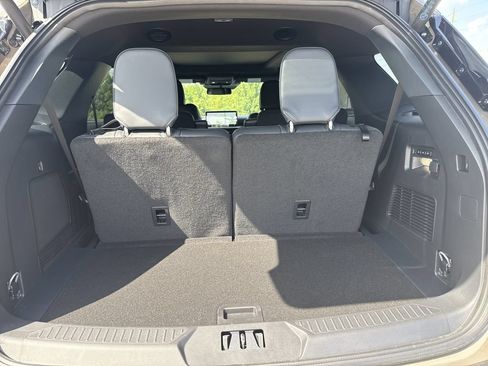 New 2026 Ford Explorer Tremor w/ Tremor Ultimate Package AWD/4WD image 28
