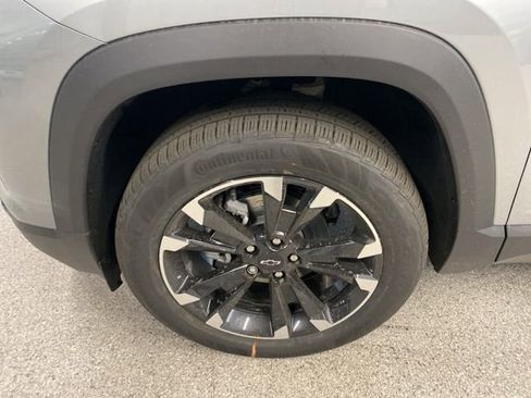New 2026 Chevrolet Equinox RS w/ Convenience Package III AWD/4WD image 11