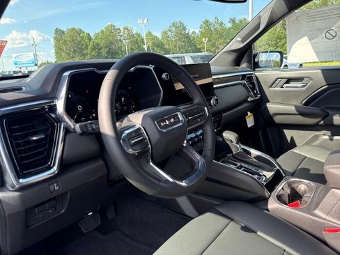 New 2026 GMC Canyon Elevation w/ Convenience Package RWD image 16