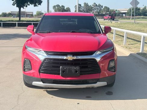 Used 2019 Chevrolet Blazer LT FWD image 2