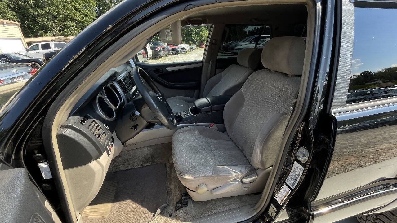 Used 2005 Toyota 4Runner SR5 RWD image 13
