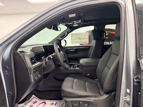 New 2026 Chevrolet Suburban Z71 w/ Comfort Package image 9