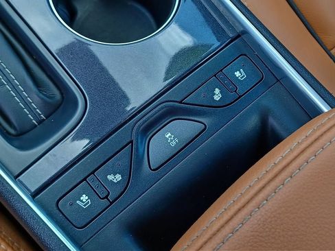 Used 2016 Chevrolet Impala LTZ w/ Enhanced Convenience Package FWD image 29