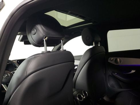 Used 2023 Mercedes-Benz GLC 300 4MATIC Coupe image 10