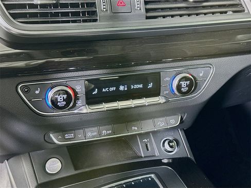 Used 2018 Audi Q5 2.0T Premium Plus w/ Premium Plus Package image 14