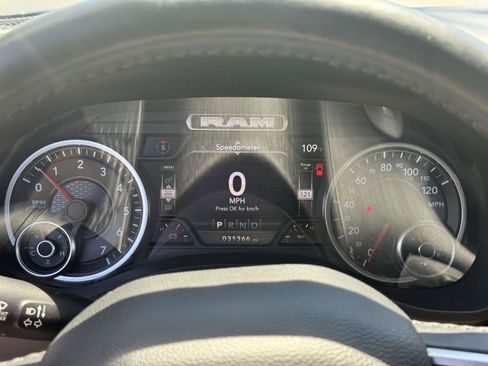 Used 2022 RAM 1500 Big Horn AWD/4WD image 23
