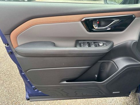 New 2026 Subaru Forester Sport AWD/4WD image 12