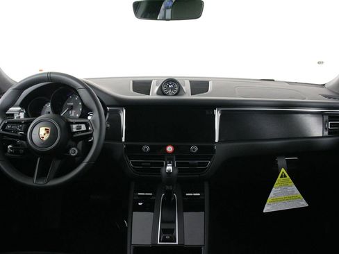 New 2026 Porsche Macan GTS image 11