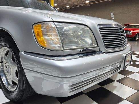 Used 1999 Mercedes-Benz S 500 Sedan image 54