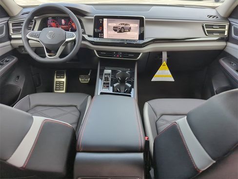 New 2026 Volkswagen Atlas Peak Edition image 26