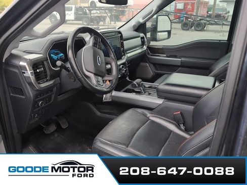 Used 2021 Ford F150 Lariat w/ Equipment Group 502A High AWD/4WD image 4