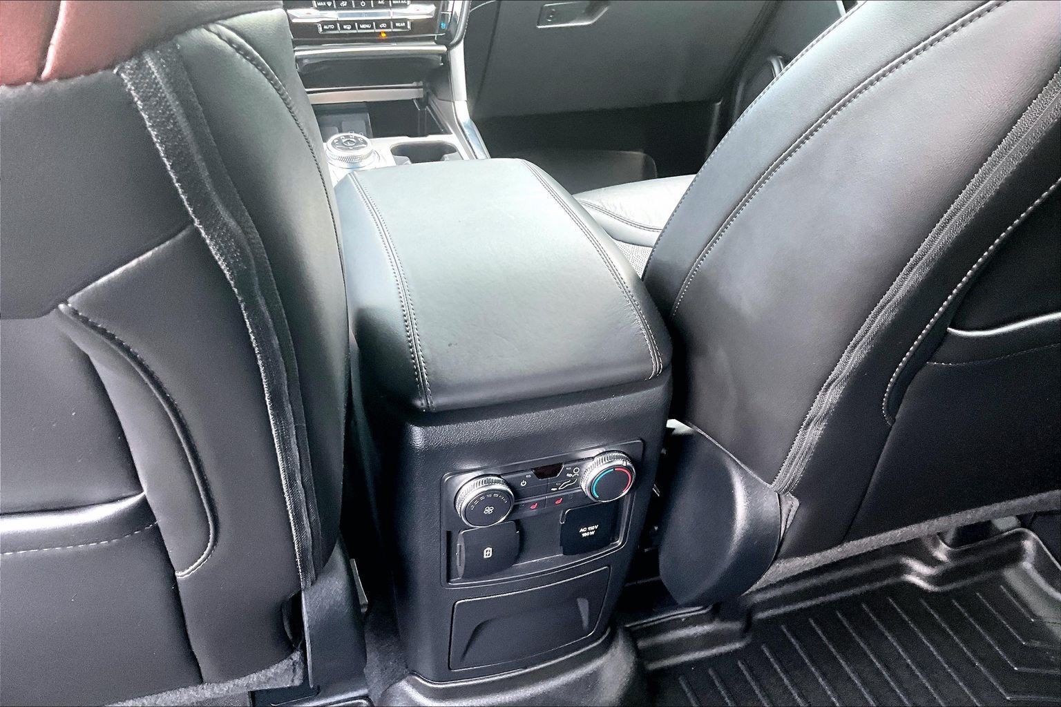 Used 2022 Ford Explorer Platinum w/ Equipment Group 601A RWD image 11