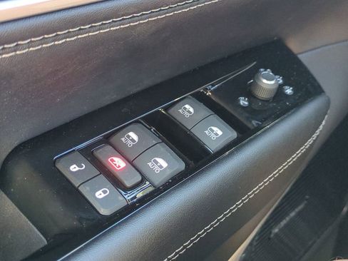 New 2026 Jeep Grand Wagoneer L Limited AWD/4WD image 26