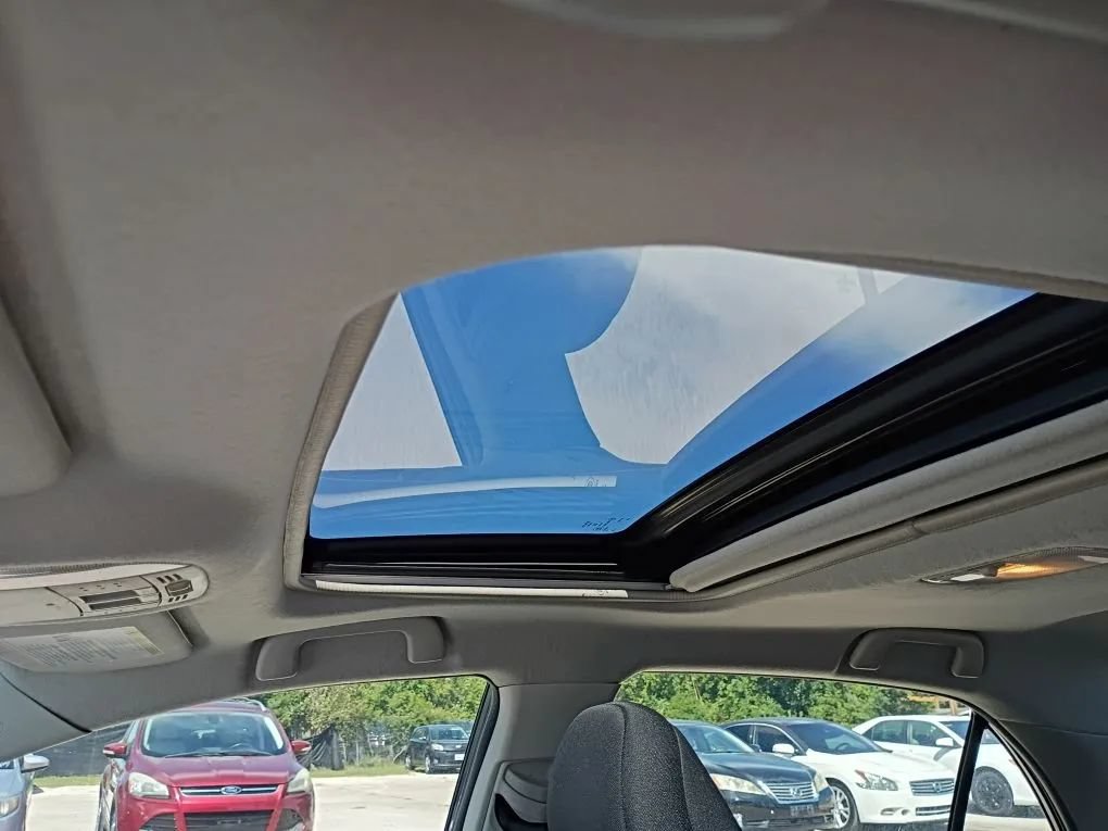 Used 2013 Toyota Corolla S w/ Premium Pkg FWD image 15