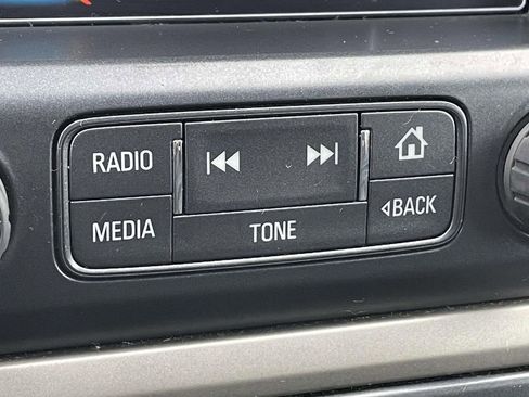 Used 2018 Chevrolet Colorado Z71 image 28