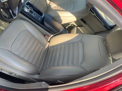 Used 2019 Ford Fusion SEL image 11