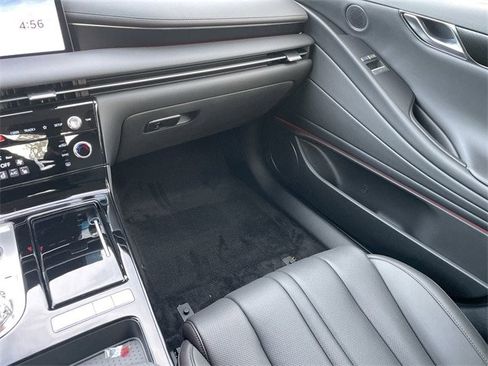 Used 2025 Genesis G80 2.5T image 12