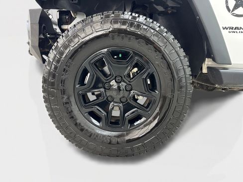 Used 2017 Jeep Wrangler Unlimited Sport AWD/4WD image 48