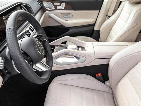 New 2026 Mercedes-Benz GLS 450 4MATIC image 11