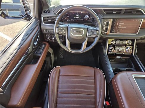 Certified 2023 GMC Yukon Denali Ultimate image 13