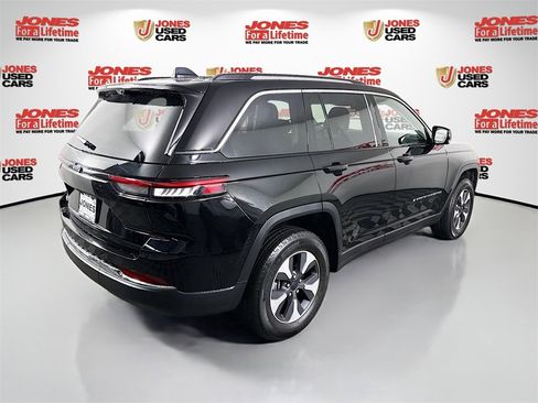 Used 2022 Jeep Grand Cherokee Limited 4xe w/ Luxury Tech Group II image 19