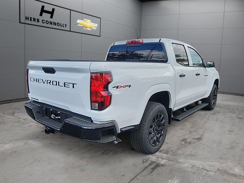 New 2026 Chevrolet Colorado W/T w/ WT Custom Package AWD/4WD image 5