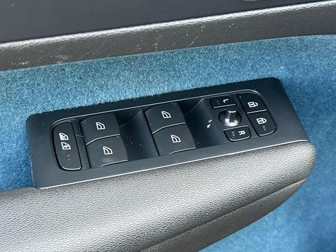 Certified 2023 Volvo C40 P8 Recharge Plus AWD/4WD image 12