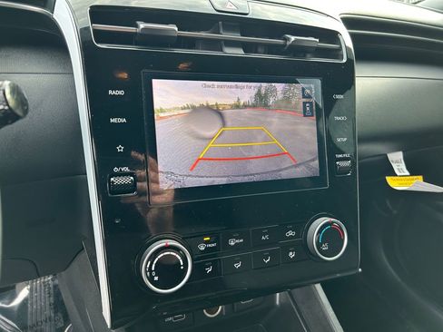 Used 2024 Hyundai Santa Cruz SE image 19