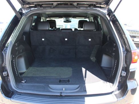 Used 2022 Jeep Grand Cherokee Laredo X AWD/4WD image 10