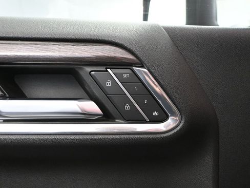 Used 2024 Chevrolet Silverado 2500 LTZ w/ LTZ Plus Package image 25