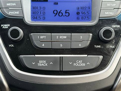 Used 2013 Hyundai Elantra GLS w/ Preferred Pkg image 13