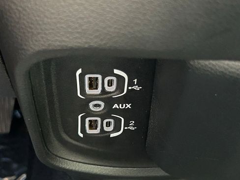 Used 2025 RAM 1500 Big Horn image 26