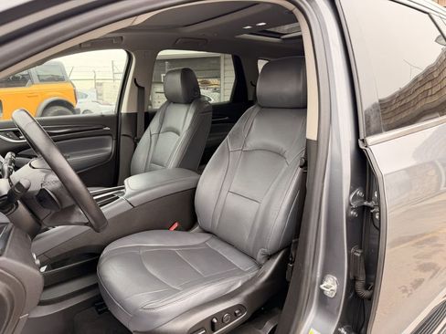 Used 2020 Buick Enclave Premium w/ Sun and Sites Package image 13