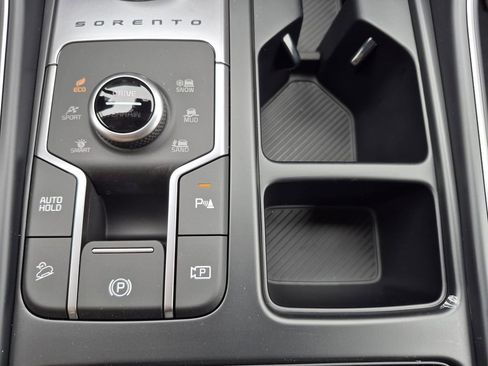New 2026 Kia Sorento SX image 24