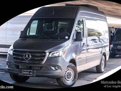 Used 2024 Mercedes-Benz Sprinter 2500 image 1