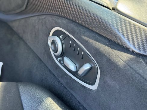 Used 2019 Aston Martin V8 Vantage Coupe RWD image 24