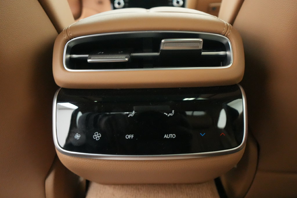 Used 2025 Genesis G80 2.5T Advanced AWD/4WD image 26