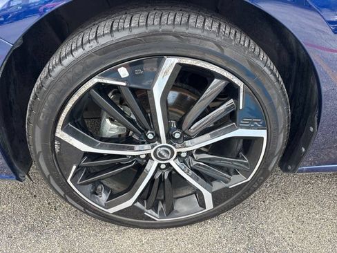 Used 2024 Nissan Altima 2.5 SR FWD image 8