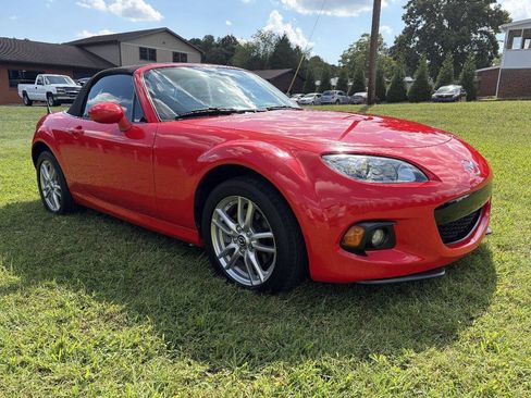Used 2013 MAZDA MX-5 Miata Sport RWD image 5