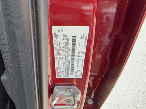 Certified 2018 Ford Escape SEL AWD/4WD image 32