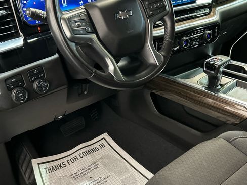 Used 2022 Chevrolet Silverado 1500 RST AWD/4WD image 9