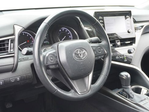 Used 2023 Toyota Camry SE w/ Convenience Package FWD image 7