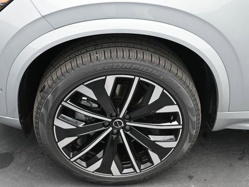 New 2026 Volvo XC90 B6 Ultra w/ Protection Package Premier image 4