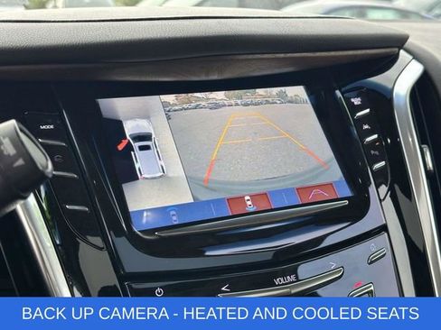 Used 2020 Cadillac Escalade Premium Luxury image 4