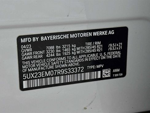 Used 2024 BMW X7 xDrive40i w/ Premium Package image 32