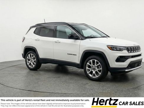 Used 2025 Jeep Compass Limited image 1