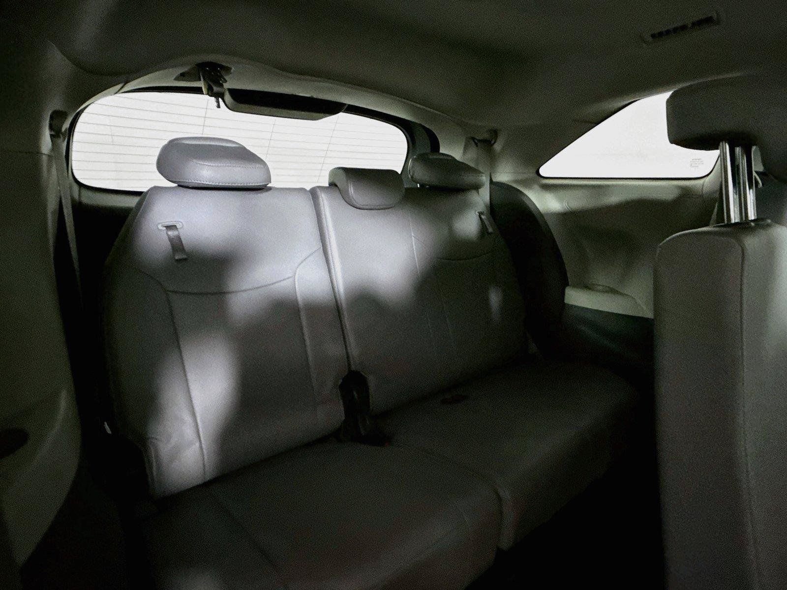 Certified 2024 Toyota Sienna XLE FWD image 39