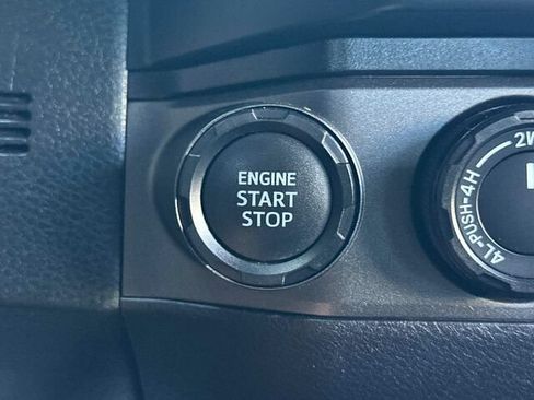 Used 2021 Toyota Tacoma TRD Off-Road AWD/4WD image 24