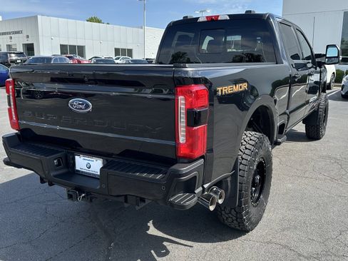 Used 2023 Ford F250 Lariat w/ Lariat Ultimate Package AWD/4WD image 10